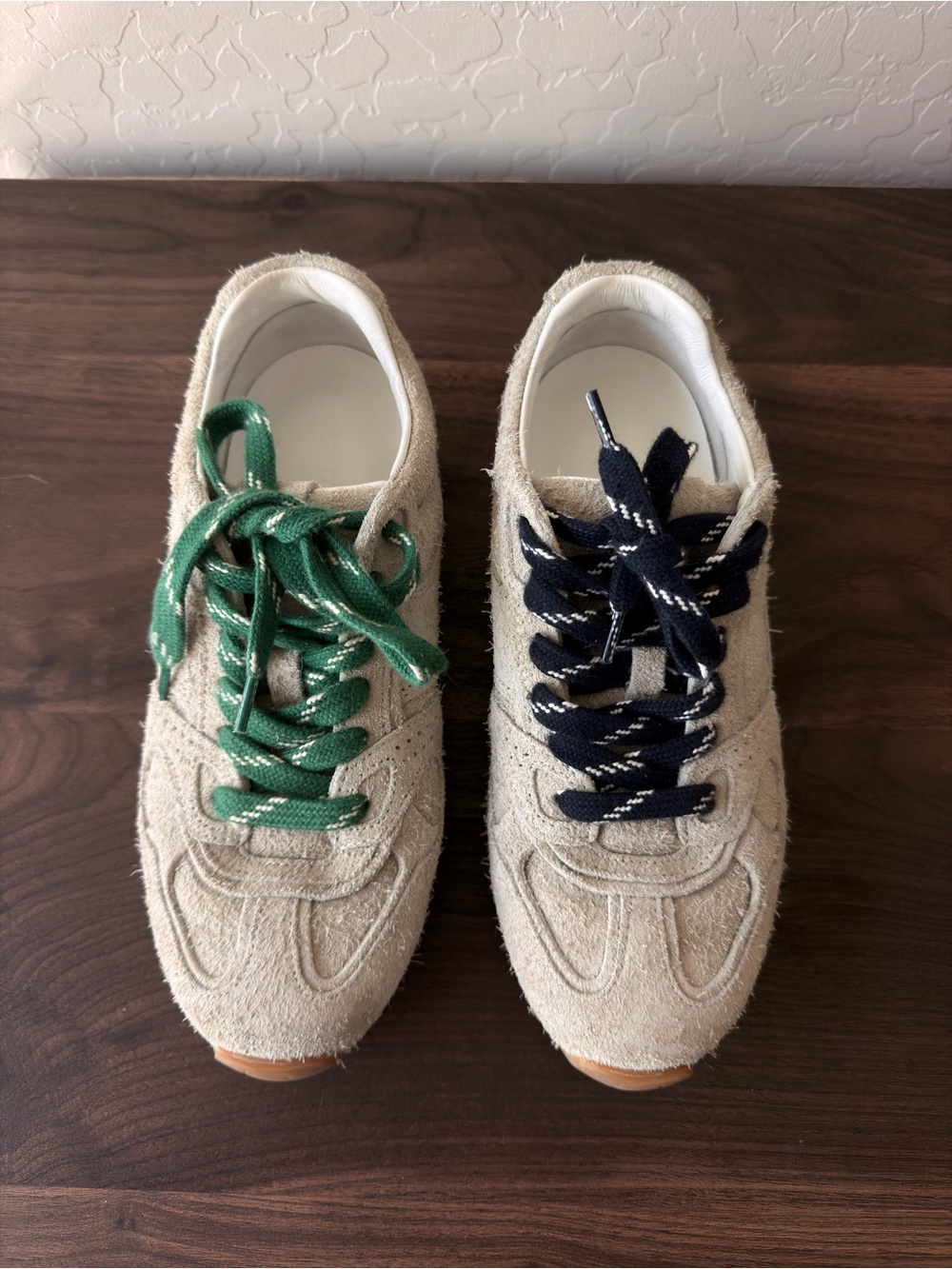 ALOHAS Tb.56 Fuzzy Sneakers – Light Grey